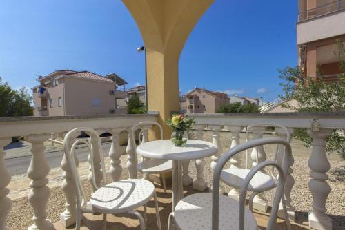 Apartments With A Parking Space Srima - Vodice, Vodice - 17660