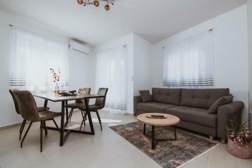 Apartments Piip-ni-more