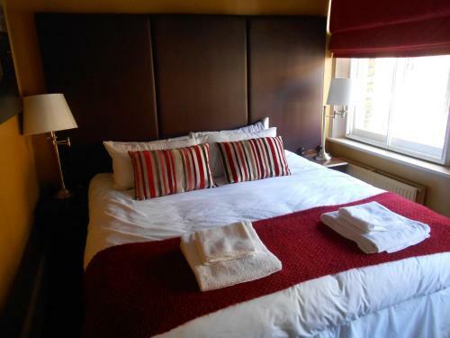 Posada The Red Cow - Guest House
