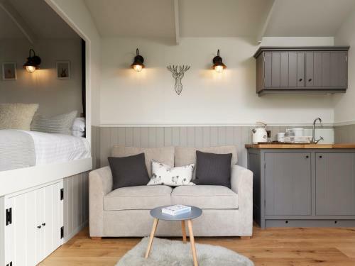 Eastwell Manor Hotel, Spa & Golf