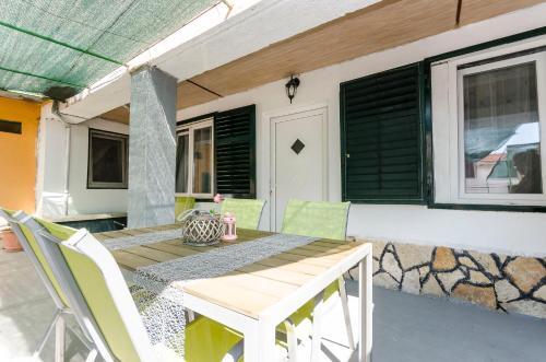 Apartments Vjeka Summer Terrace