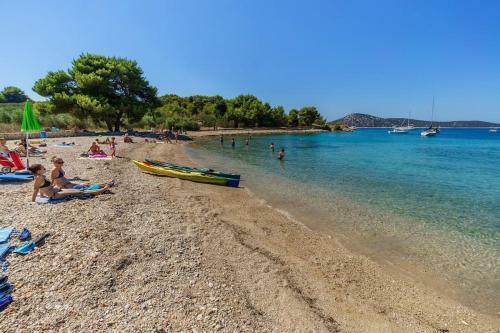 Apartamento Sea La Vie Holiday Home With Pool