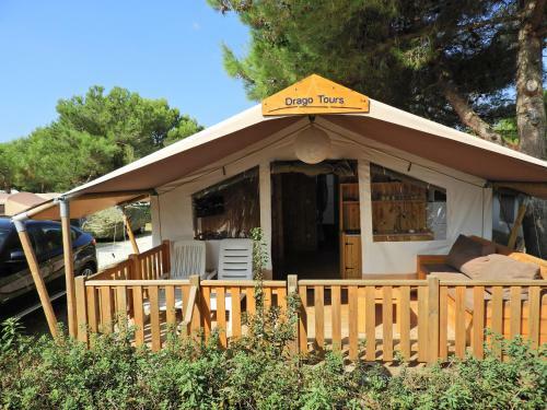 Dt Lodge Tent Holiday Deluxe, Valkanela