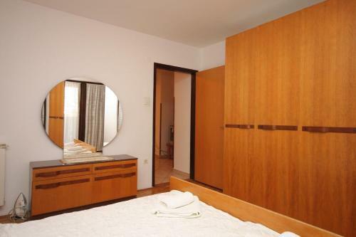 Apartments With Wifi Vrsar, Porec - 7044