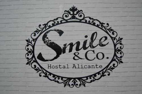 Hotel Smile & Co Hostal Boutique