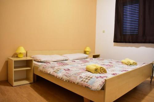 Apartments With A Parking Space Vrsi - Mulo, Zadar - 18164