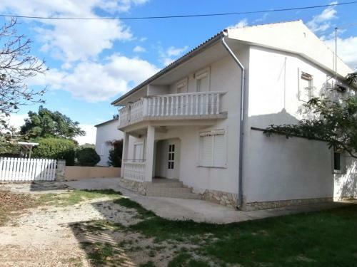 Apartamentos Vrsi, Sunny House For 10