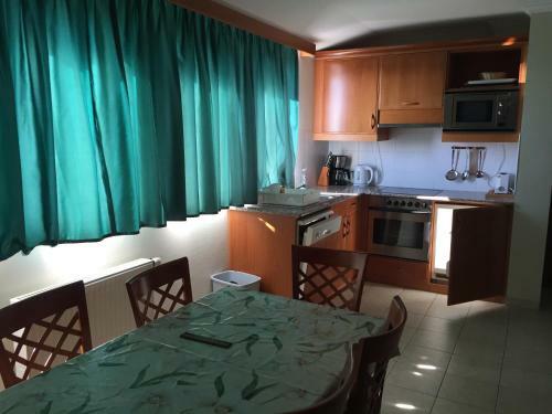 4 F?s Tet?t�ri Apartman Badacsonytomajon