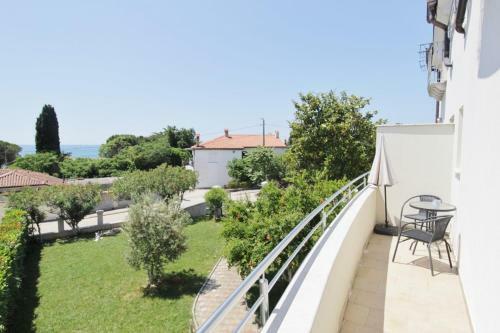 Hostal Villa Lion Zambratija