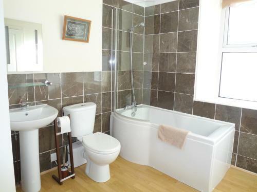 Hostal Harvest Home Guest House And Restaurant