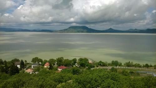 Lovely Apartment At Balatonfenyves