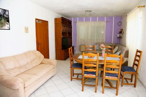 Apartments Tonia Br. 1
