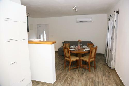 Apartments Tonia Br. 1