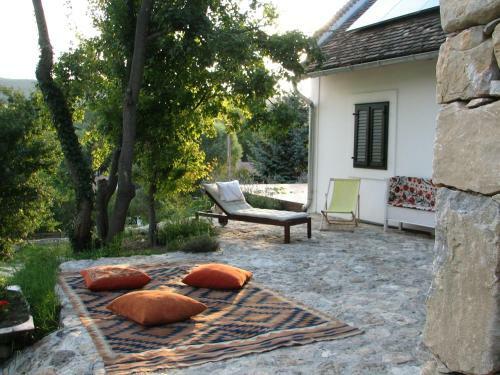 Henye Holiday Homes