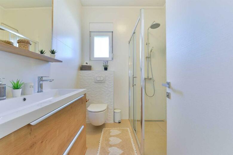 4* Villa First Hill With Heated Pool, Zaton
