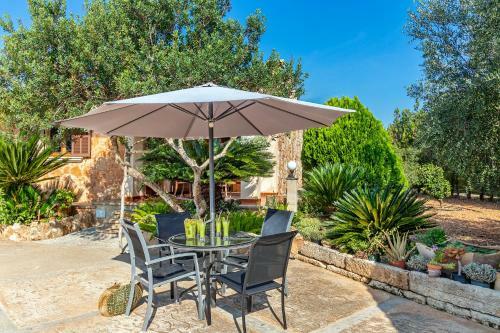 Country House With Amazing Pool In A Beautiful Rural Setting