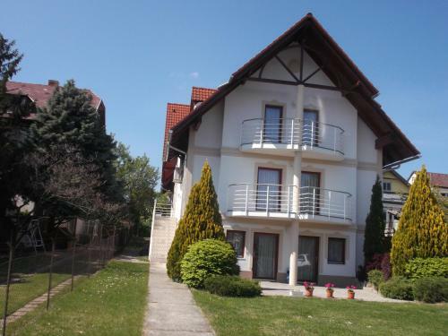 Anita Apartmanh�z