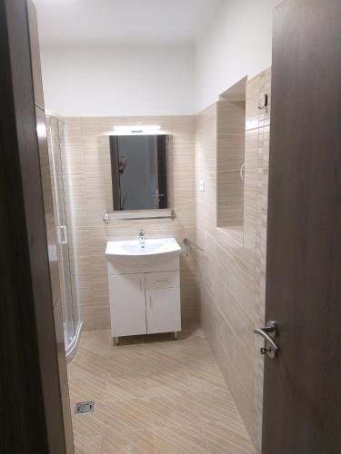 Apartment In Balatonlelle 40765