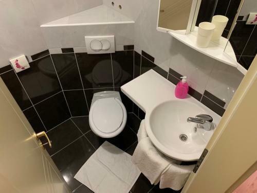 Hostal Vinarija Zlatar