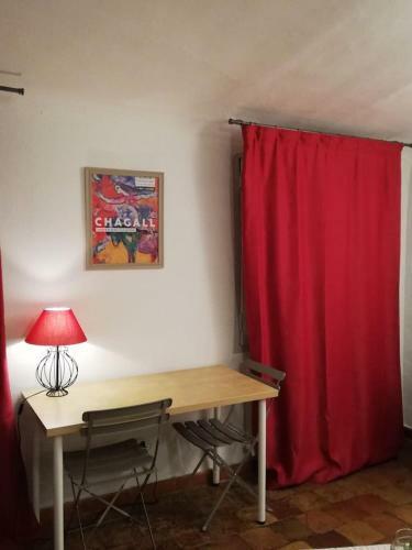 Apartamento Studio Ensoleill�, Typique Centre Historique, Wifi