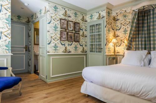 Hotel Caf� De Paris