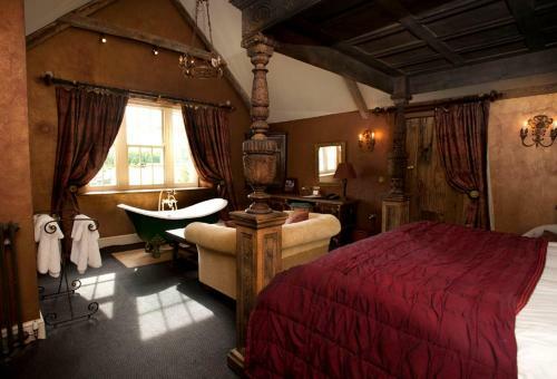 Bannatyne's Charlton House Spa Hotel