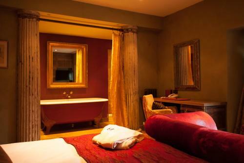 Bannatyne's Charlton House Spa Hotel
