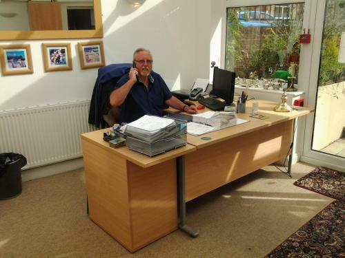 Hostal Abingdon Guest Lodge