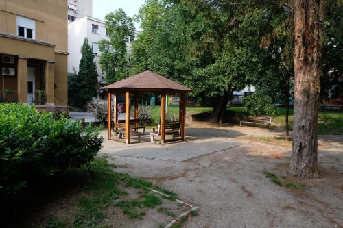 Apartment Saraga Centre 2