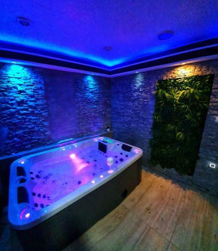 Hostal Glamour Wellness Apartments