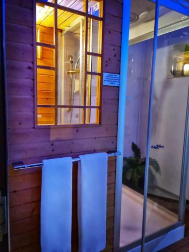 Hostal Glamour Wellness Apartments