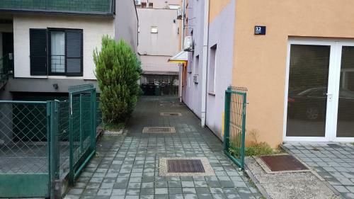Apartment D&t