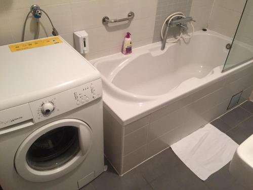 Apartments With Wifi Zagreb - 16284