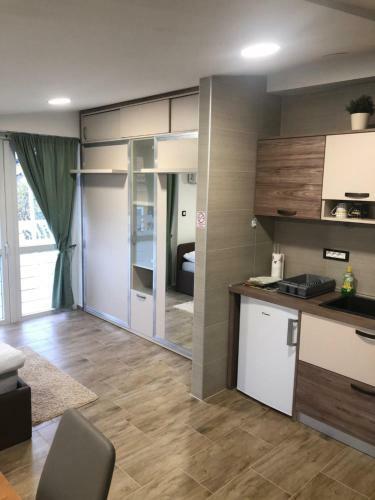 Hostal Villa Zoki - Soba Dnevni Najam