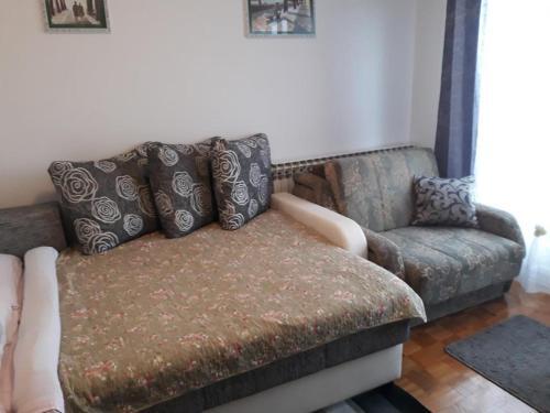 Apartments With Wifi Zagreb - 15507