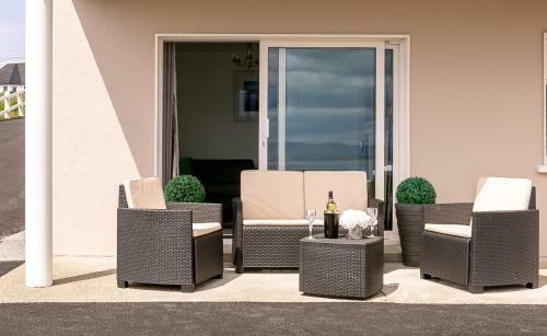 Ballyheigue Cliff Side And Sea View Apartment