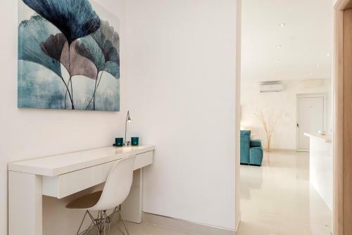 Urban Luxury Apartment