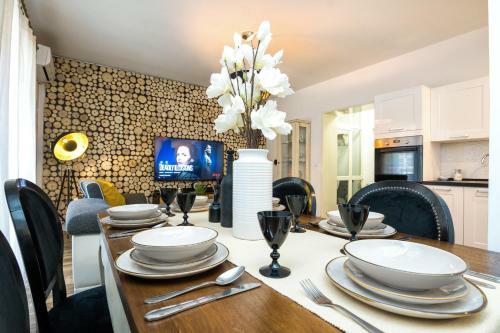 Francesca Luxury Apartment