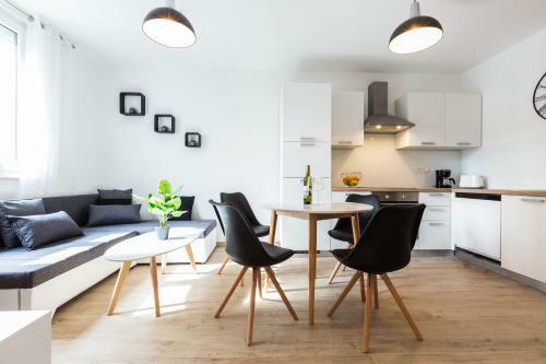 Deluxe Apartment Near The Bridge