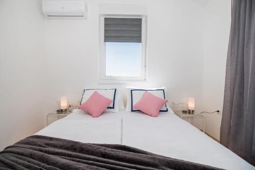 Apartment Hera****