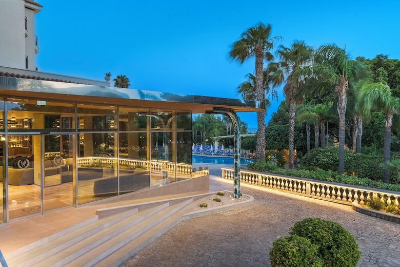 Hotel Sant Alphio Garden