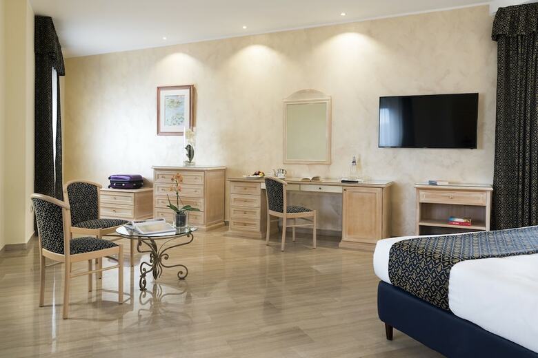 Hotel Sant Alphio Garden