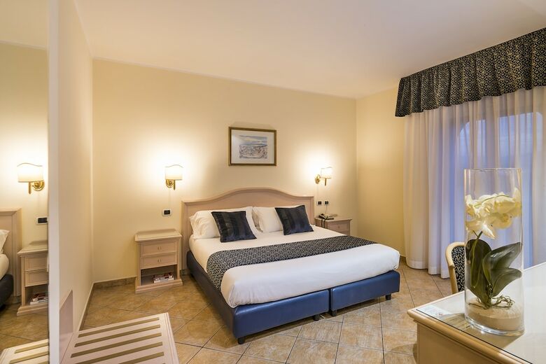 Hotel Sant Alphio Garden
