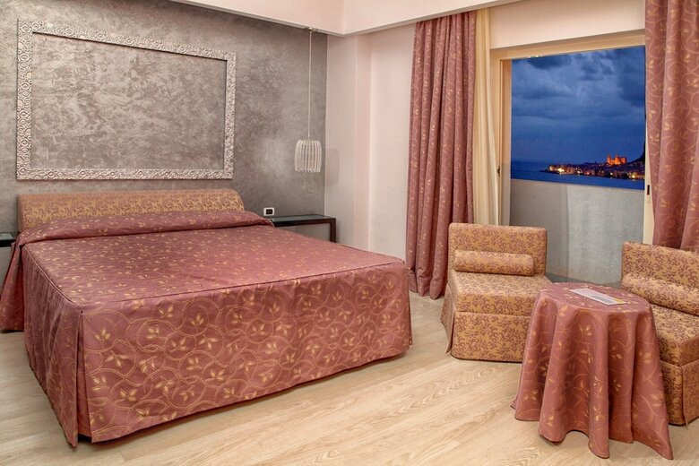 Hotel Santa Lucia And Le Sabbie D Oro