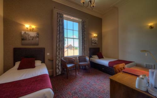 Hotel The Elms Inn By Good Night Inns