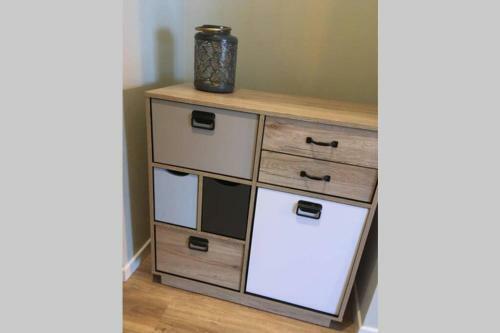 Apartamento Modern 4 Beds In Convenient Location, Free Parking