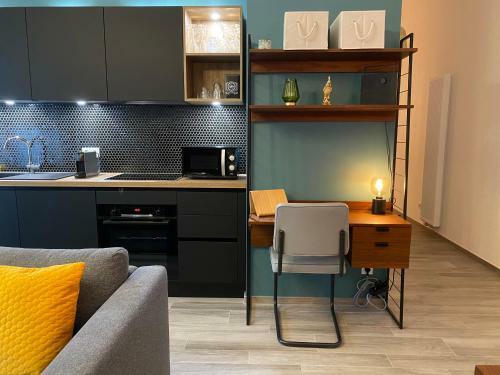 Bright And Chic Apartment In Lux City