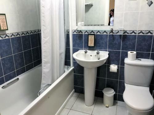 Sandpiper Hotel & Restaurant