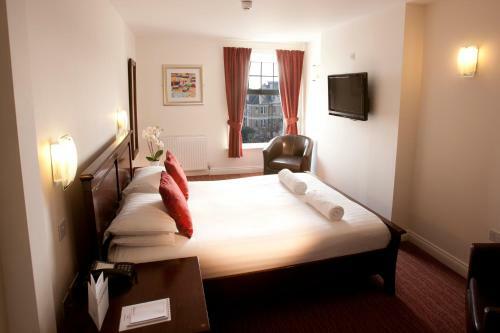 Park Central Hotel