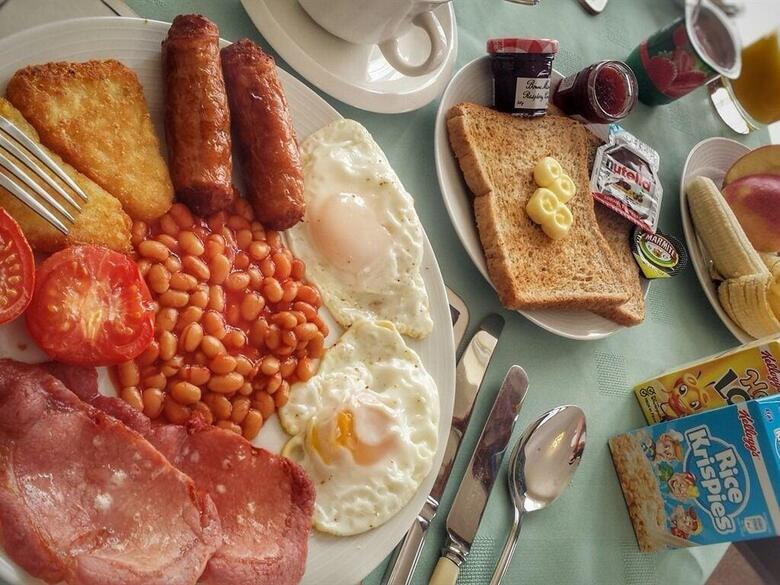 Hostal The Strand Hotel